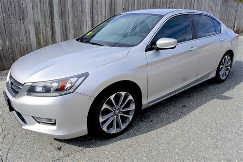Find the best deals on used Honda Accord sedans from 2018 to 2024 with Edmunds. . Used honda accord near me